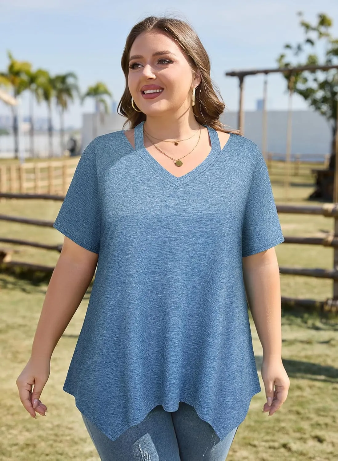 Amrto Women Plus Size Tops Cut Out V Neck 3/4 Sleeve Blouses Dressy Casual Tunic Tops to Wear with Leggings