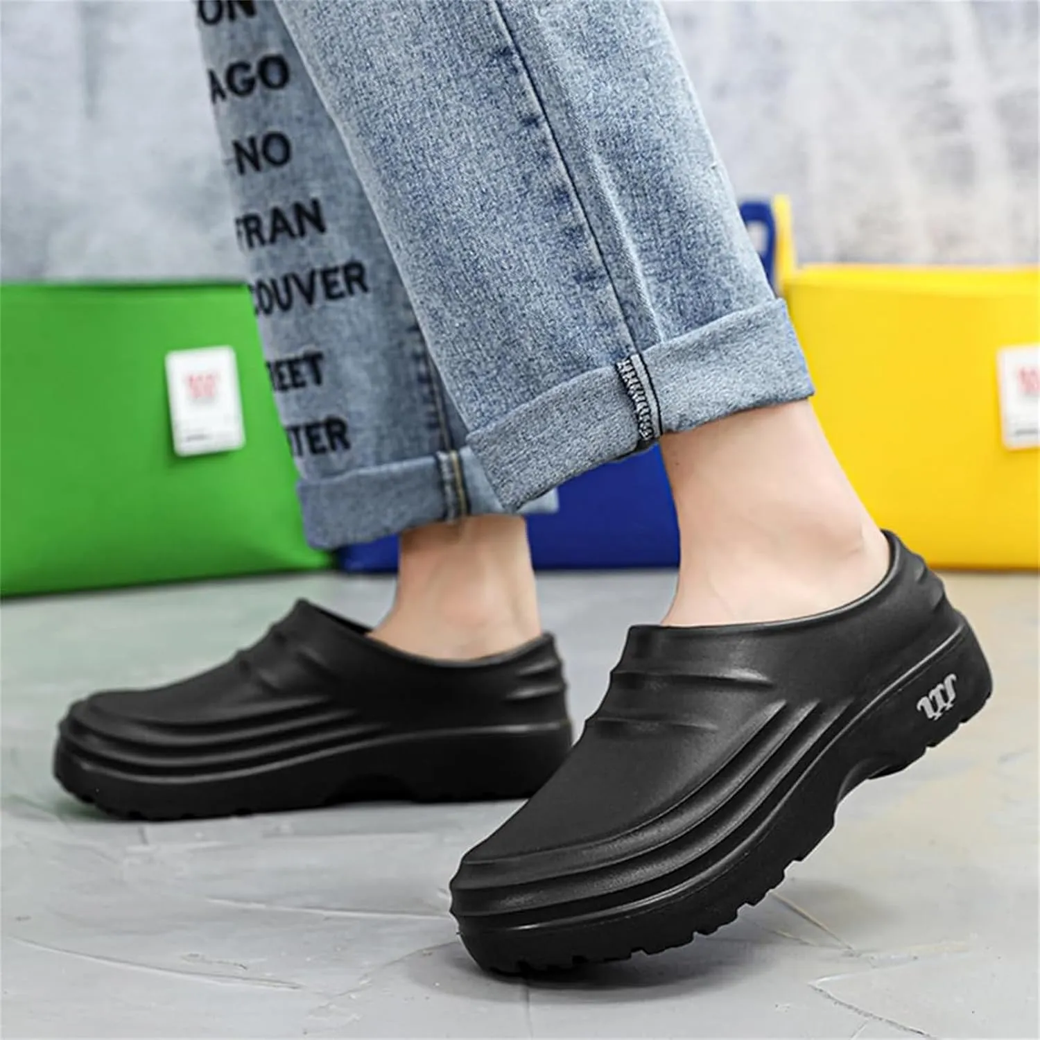 Armadillo Clogs for Nurses Chef Shoes Unisex Oil Resistant for Men Non Slip Work Shoes Women Food Service Comfortable Lightweight Nursing Shoe Waterproof Soft Beach Driving Sandals with Arch Support