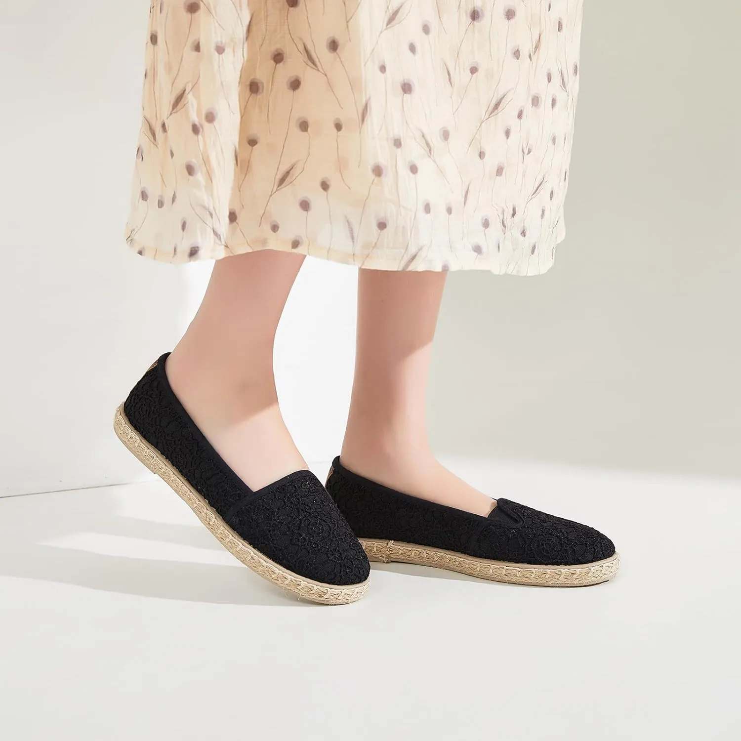 BABUDOG Women's Black Flats with Flower Embroideried,White Lace Ballet Flats,Comfortable Dress Flats