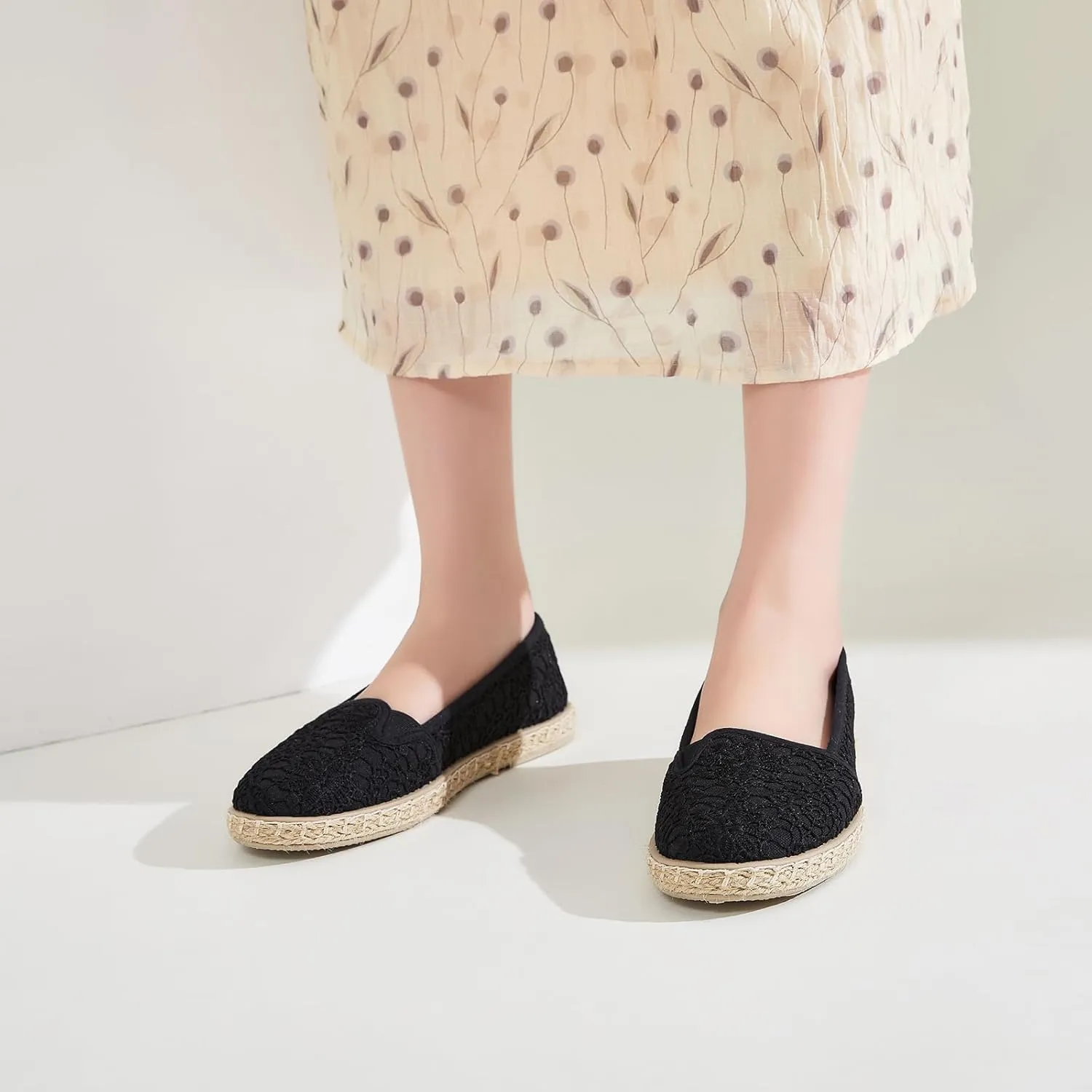 BABUDOG Women's Black Flats with Flower Embroideried,White Lace Ballet Flats,Comfortable Dress Flats