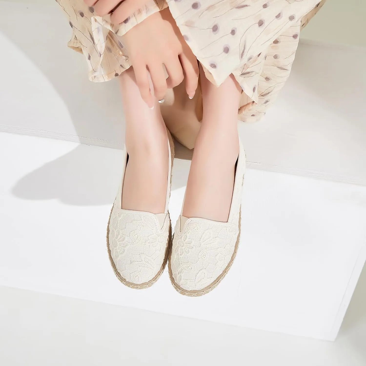 BABUDOG Women's Black Flats with Flower Embroideried,White Lace Ballet Flats,Comfortable Dress Flats
