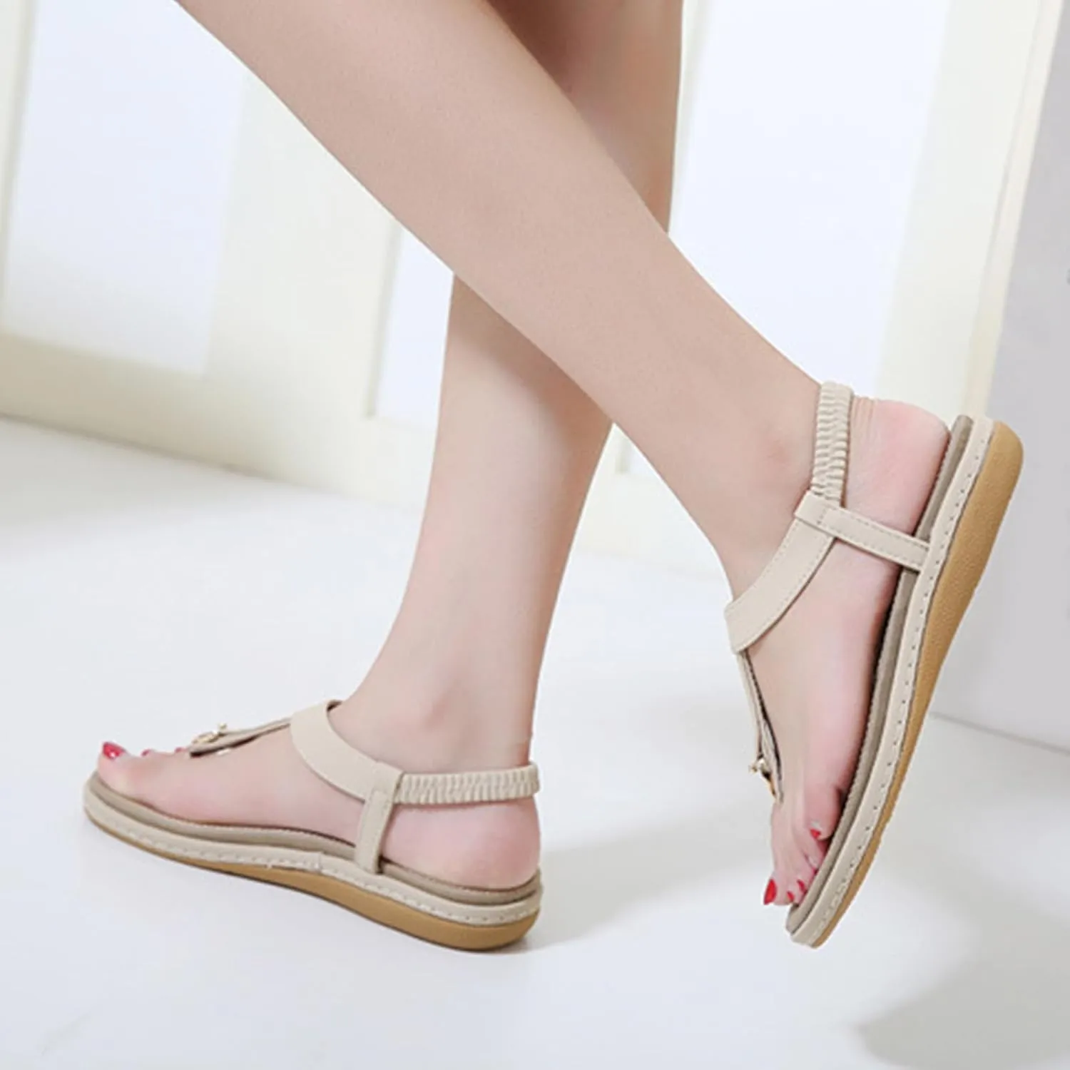 Flip Flops for Women Comfortable Open Toe Soft Cushion Flat Sandals Summer Dressy Clip Toe Leather Upholstery T-Strap Flip Flop Thong Sandals