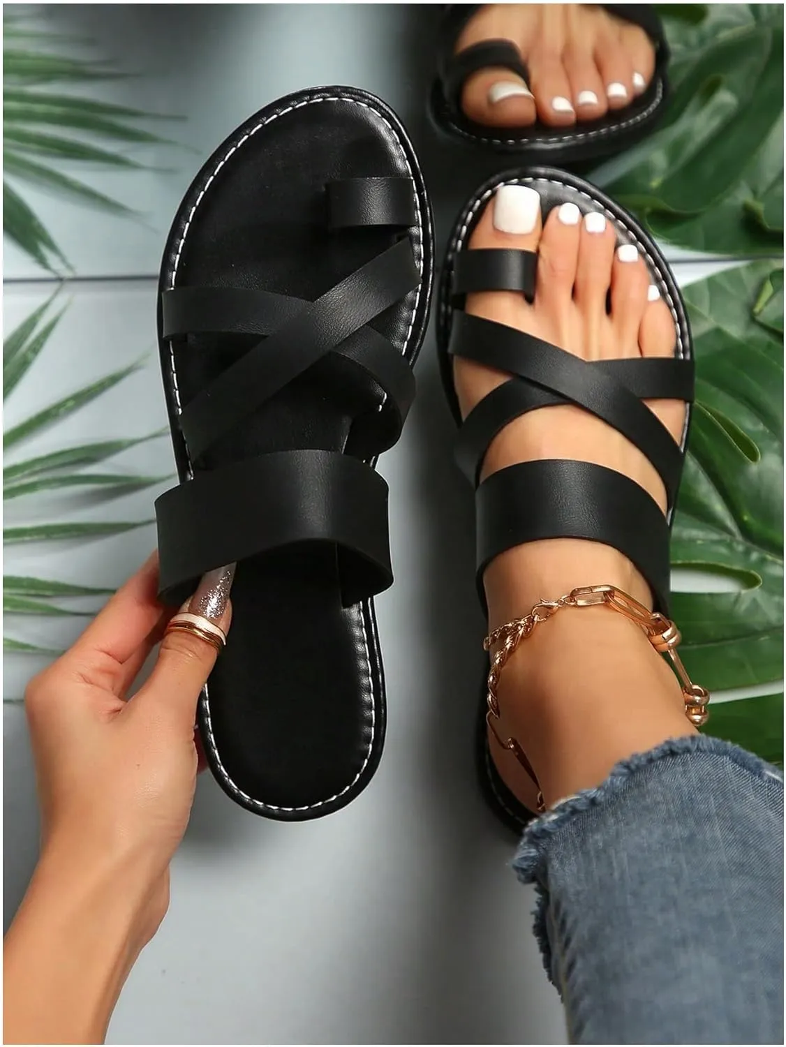 GORGLITTER Women's Cross Strappy Leather Flats Sandal Cute Dressy Toe Ring Open Toe Slip on Slide Sandals