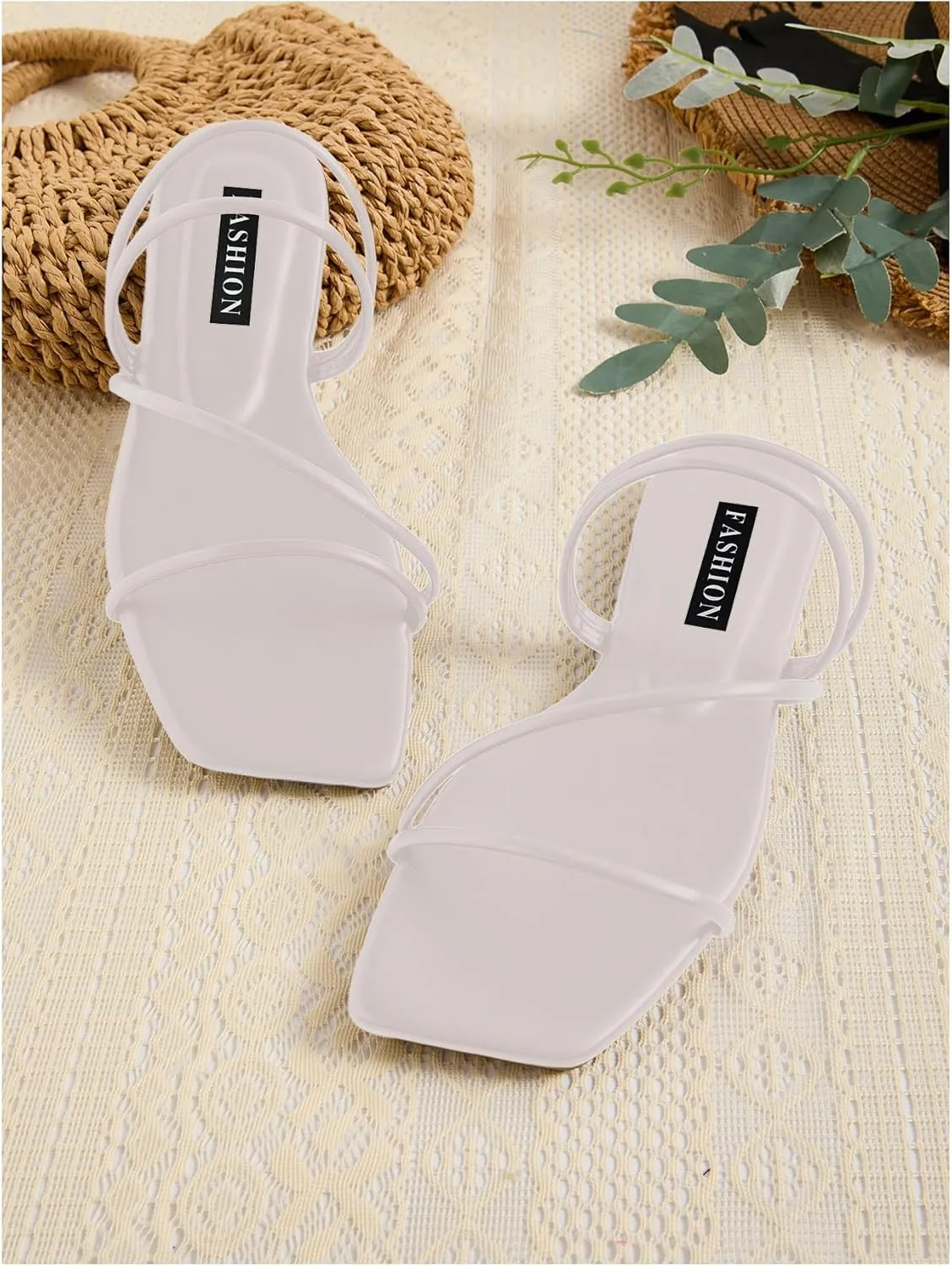 GORGLITTER Women's Strappy Sandals Criss Cross Strap Flat Sandals Open Toe Slides Shoes