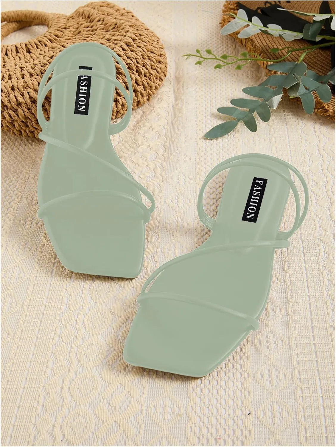 GORGLITTER Women's Strappy Sandals Criss Cross Strap Flat Sandals Open Toe Slides Shoes