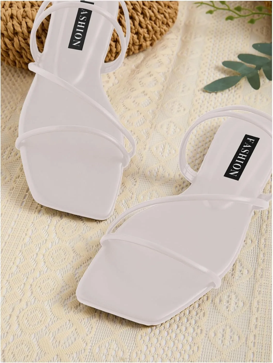 GORGLITTER Women's Strappy Sandals Criss Cross Strap Flat Sandals Open Toe Slides Shoes