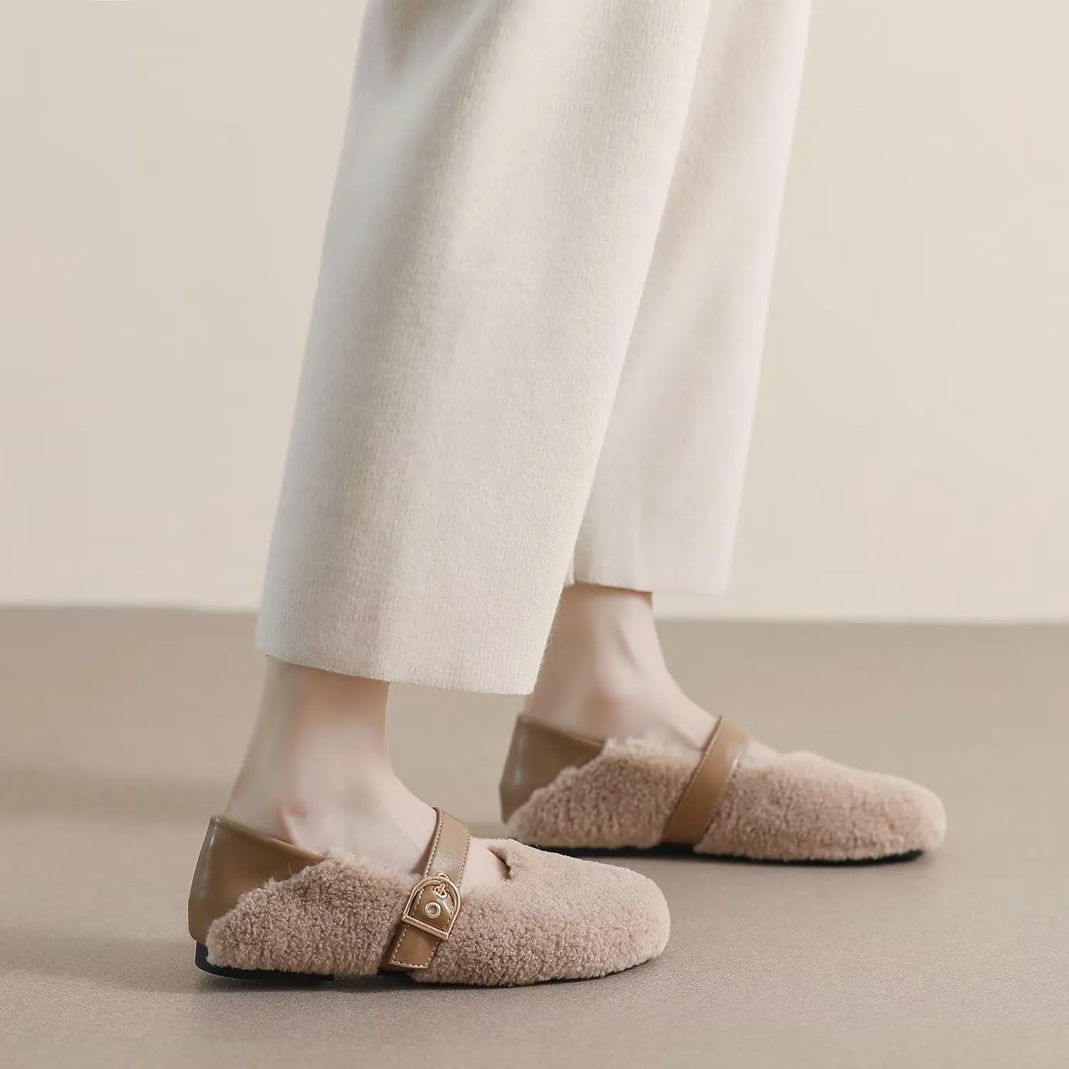 Hee grand Winter Faux Fleece Cozy Flats for Women Fur Lining Warm Fuzzy Soft Flats Anti-Slip Sole Indoor/Outdoor