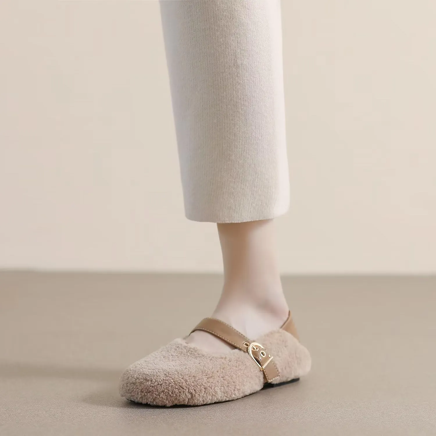 Hee grand Winter Faux Fleece Cozy Flats for Women Fur Lining Warm Fuzzy Soft Flats Anti-Slip Sole Indoor/Outdoor