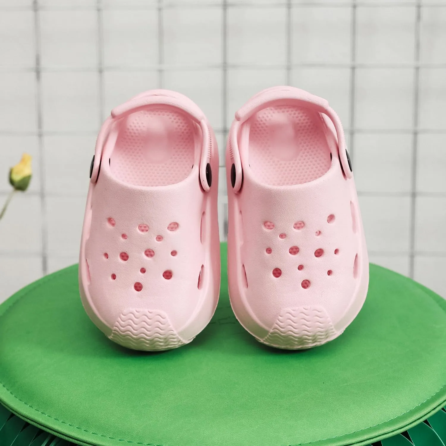 Little Kids Clogs Toddler Girls Boys Sandals Cute Garden Clogs Water Shoes Slip on Beach Pool Slides Slippers