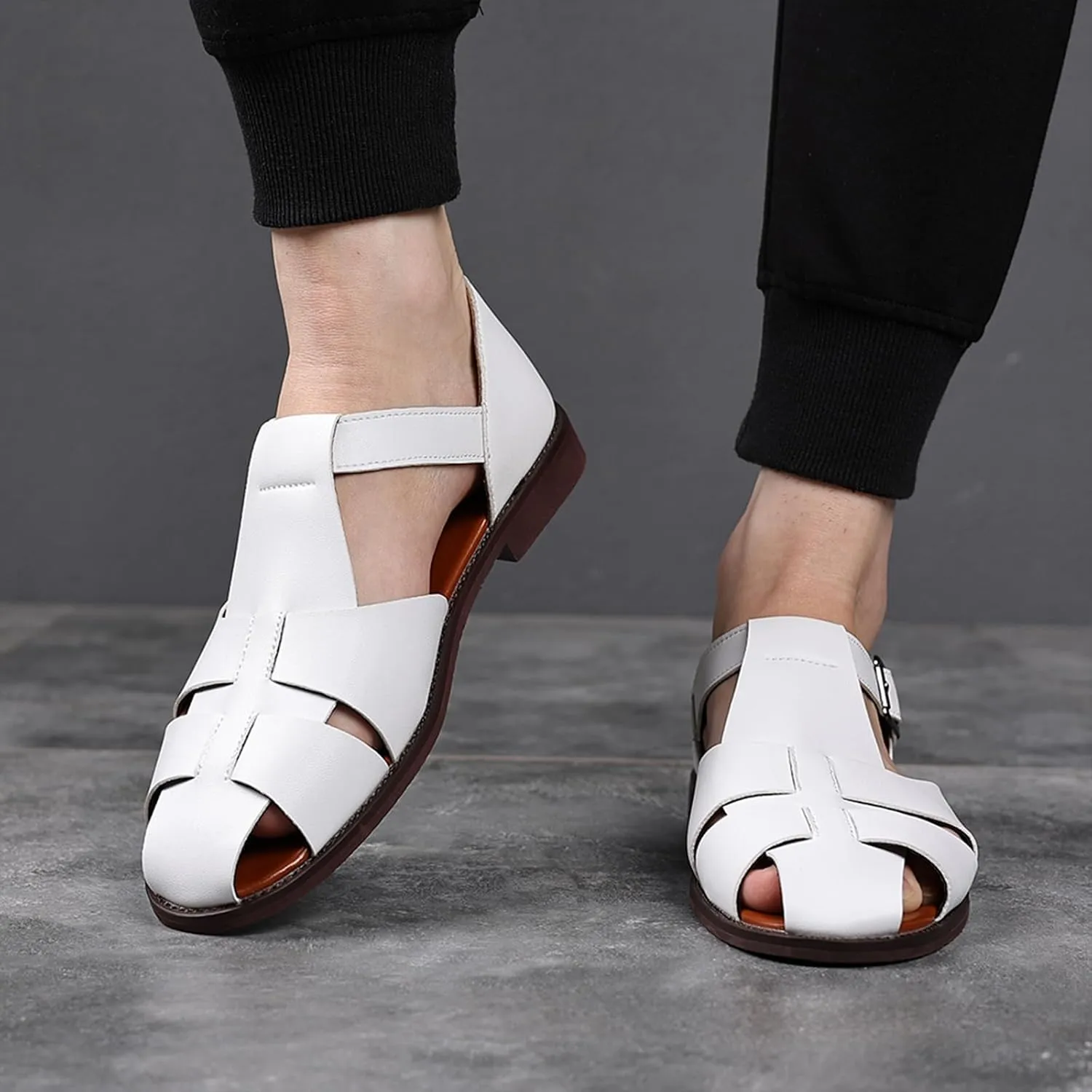 Men's Closed-Toe Flat Fisherman Sandals Lightweight Non-Slip Adjustable Hook & Loop Leather Wading Sandals for Summer Beach Casual Daily Wear