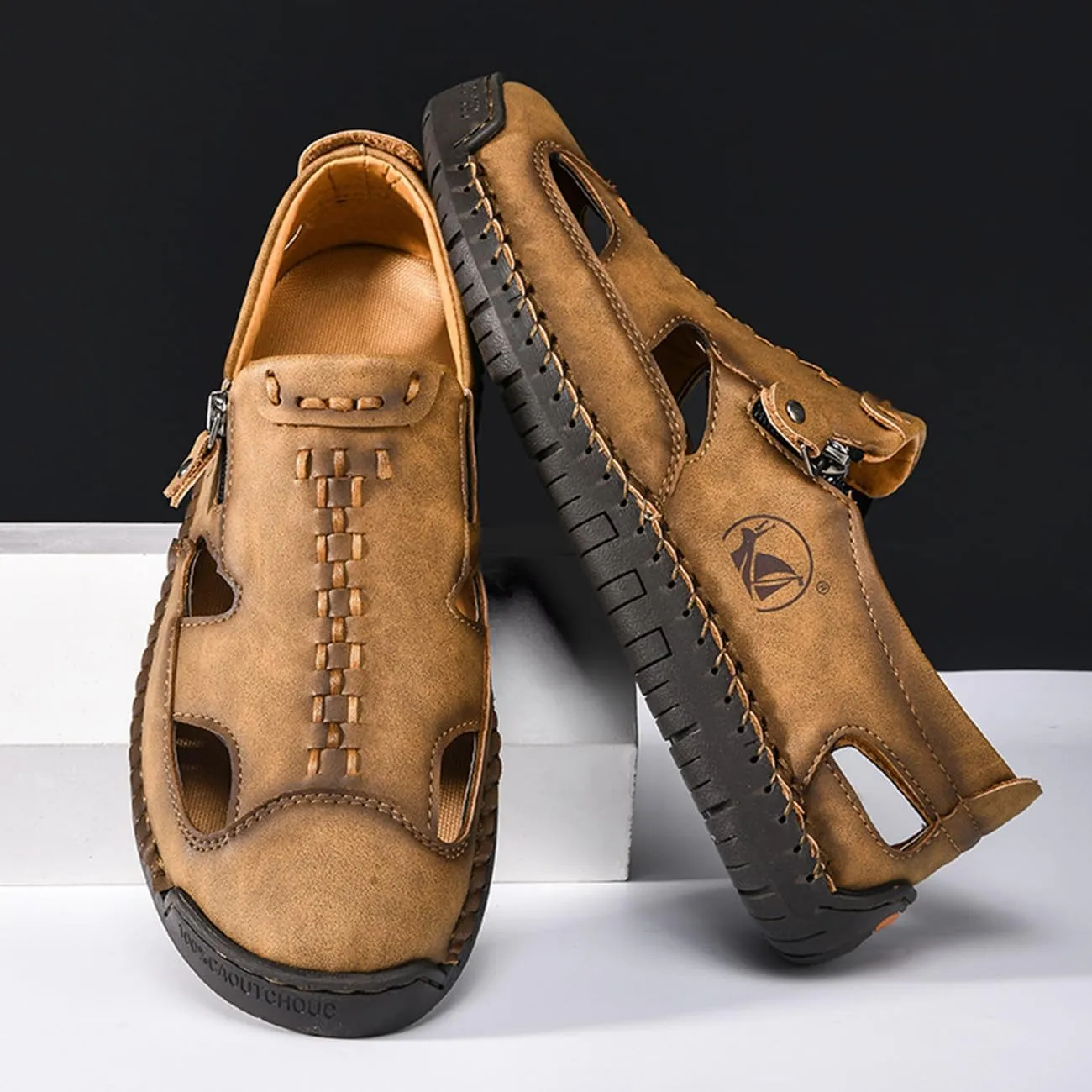 Men's Closed Toe Leather Sandals Non-Slip Beach Hiking Shoes Summer Casual Hollow Out Loafer for Daily Wear