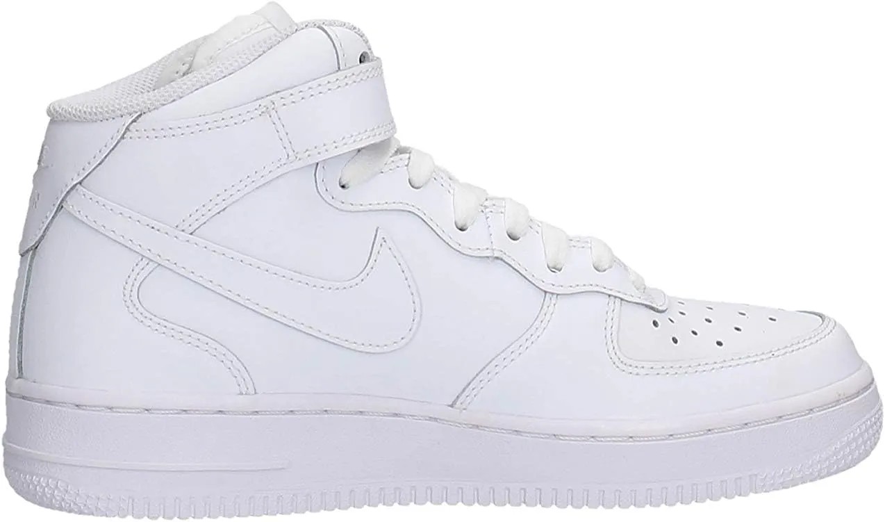 NIKE Men's Sneakers