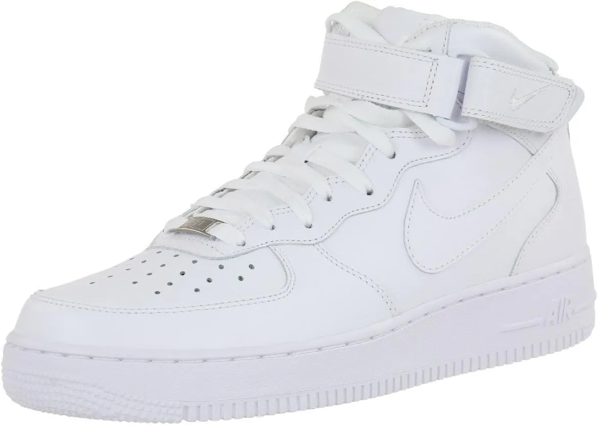NIKE Men's Sneakers