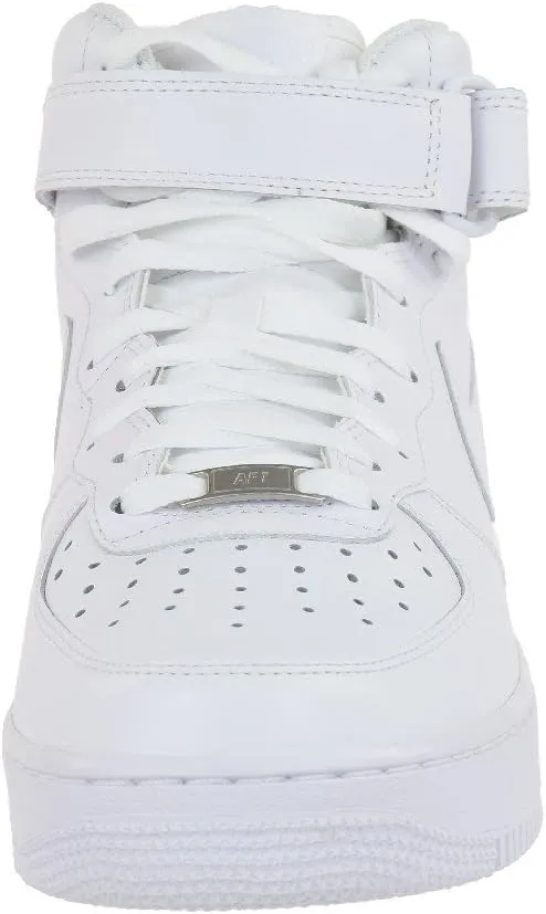 NIKE Men's Sneakers