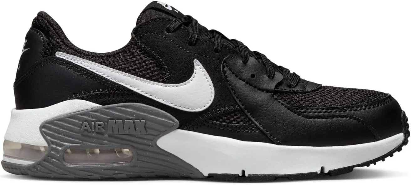 NIKE Men's Sneakers