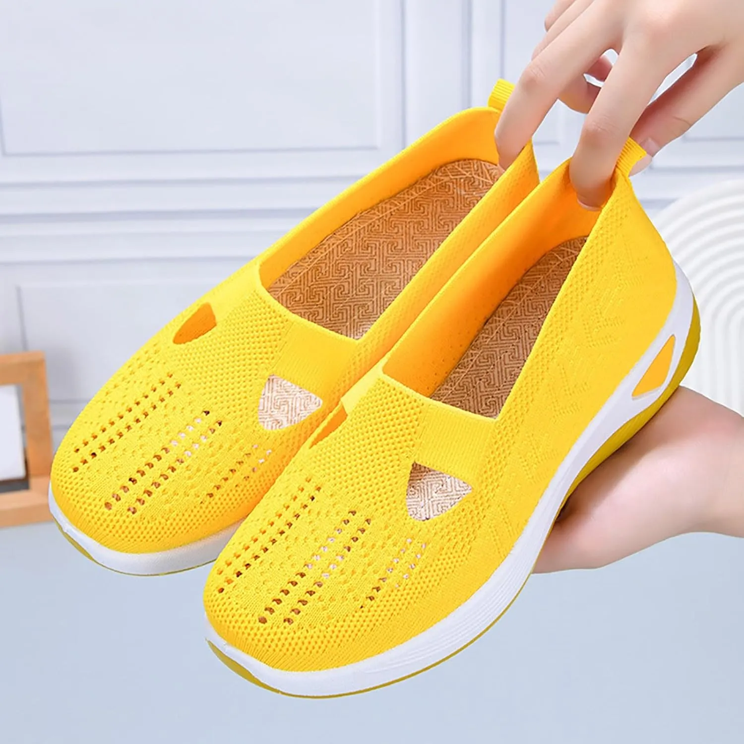 Orthopedic Walking Shoes for Women Slip On Sneakers with Arch Support Comfortable Casual Loafers Plantar Fasciitis Relief Foot Heel Pain Diabetic Feet