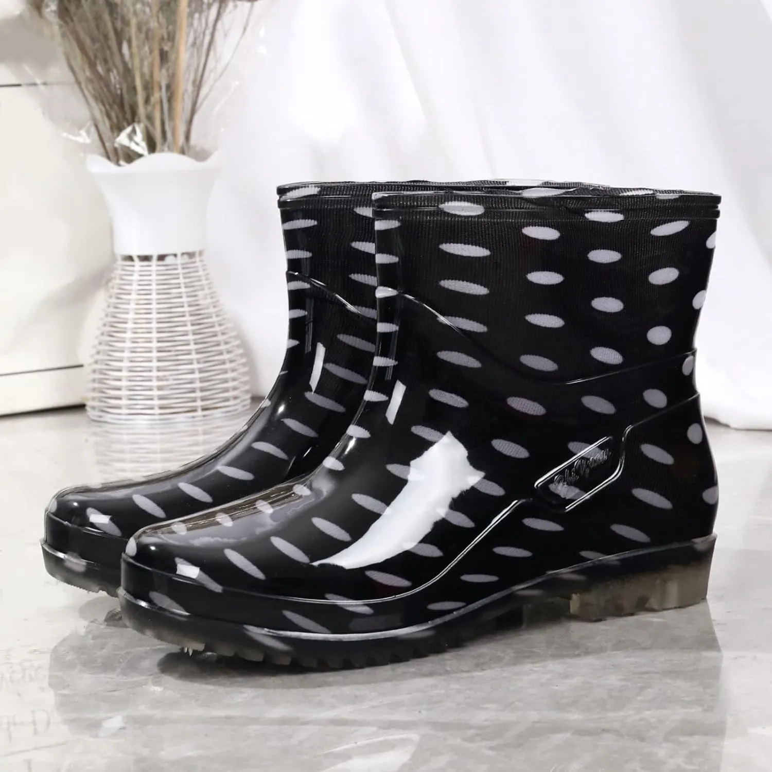 Rain Boots Women Women's Ankle Rain Boots Waterproof Garden Shoes Outdoor Rain Shoes for Hunting Gardening Farming