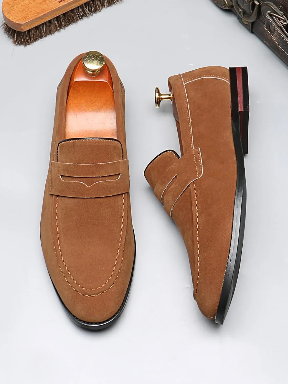 Santimon Penny Loafers for Men, PU Velvet Leather, Moc Toe, Slip-On Dress Casual Office Shoes