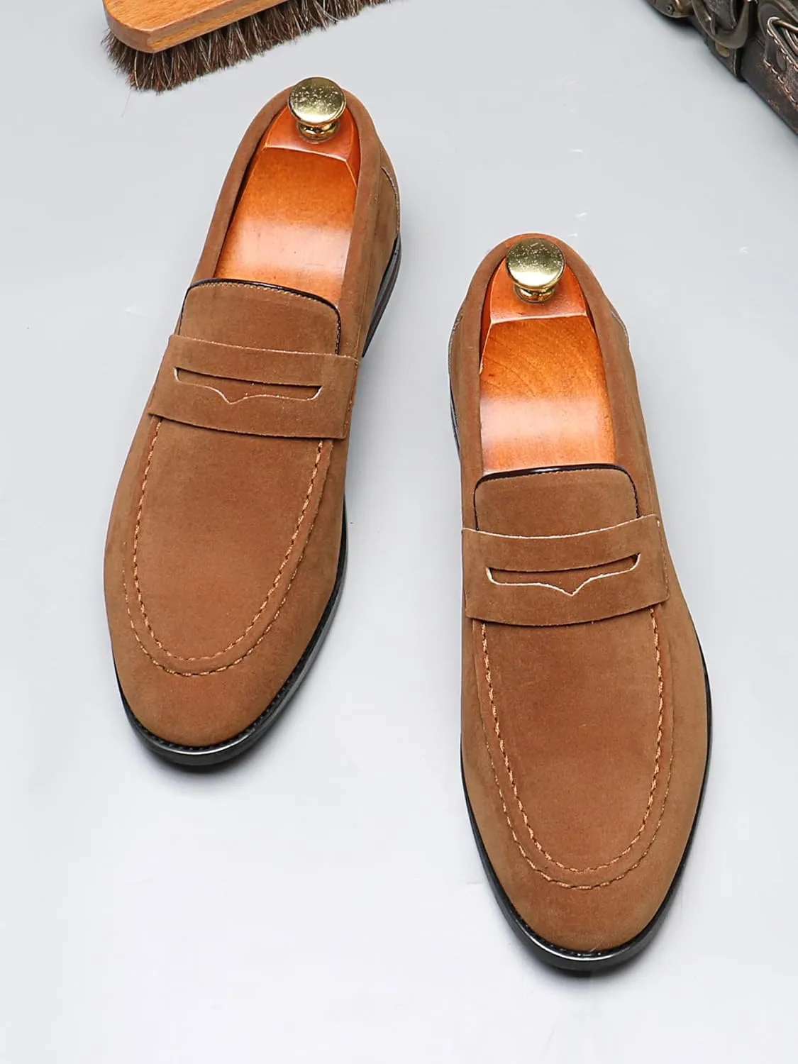 Santimon Penny Loafers for Men, PU Velvet Leather, Moc Toe, Slip-On Dress Casual Office Shoes