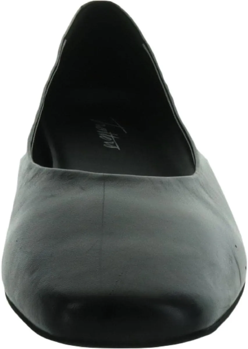 Trotters Women's Flats