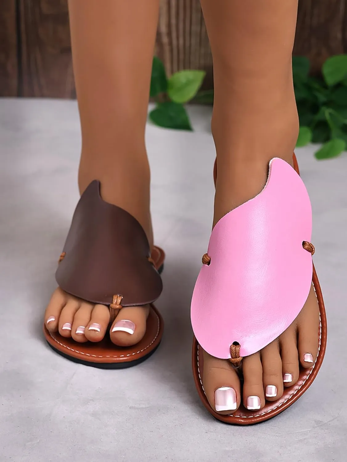 Verdusa Women's Color Block Thong Sandals Open Toe Summer Vacation Flip Flops