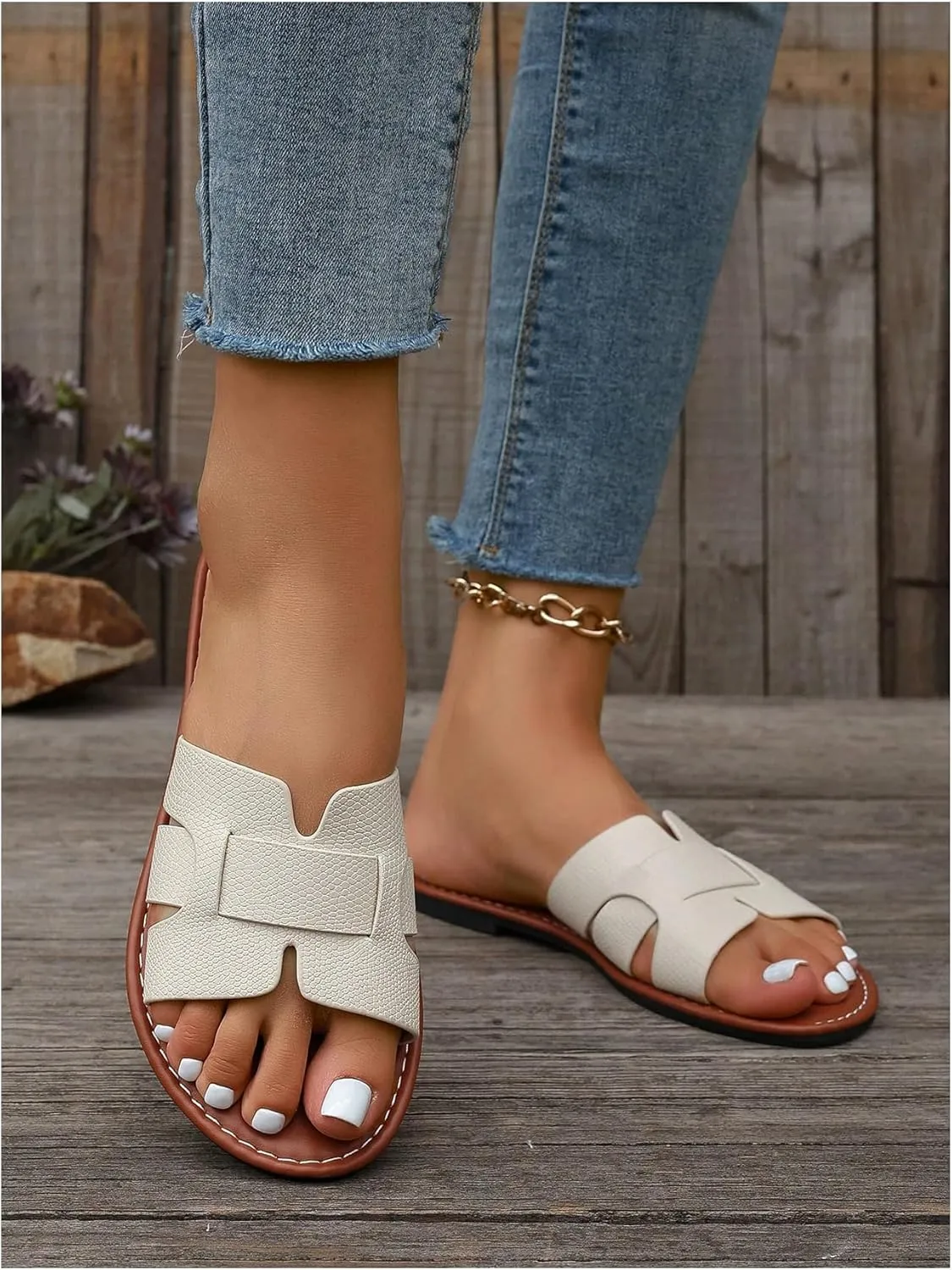 Verdusa Women's Cut Out PU Leather Flat Sandals Open Toe Slip on Slides Summer Slippers