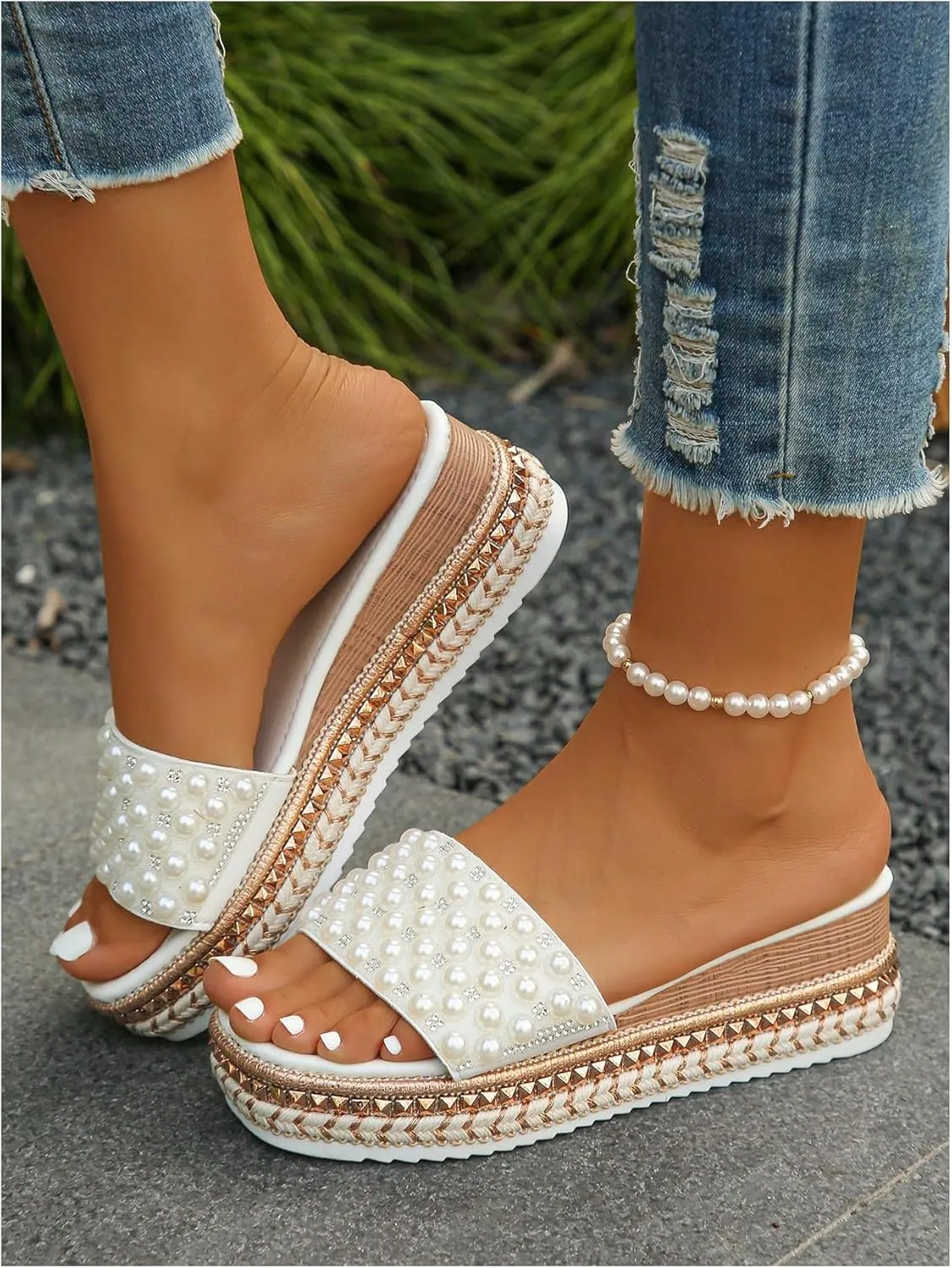 Verdusa Women's Pearls Platform Rhinestone Sandals Open Toe Slip on Dressy Sandals
