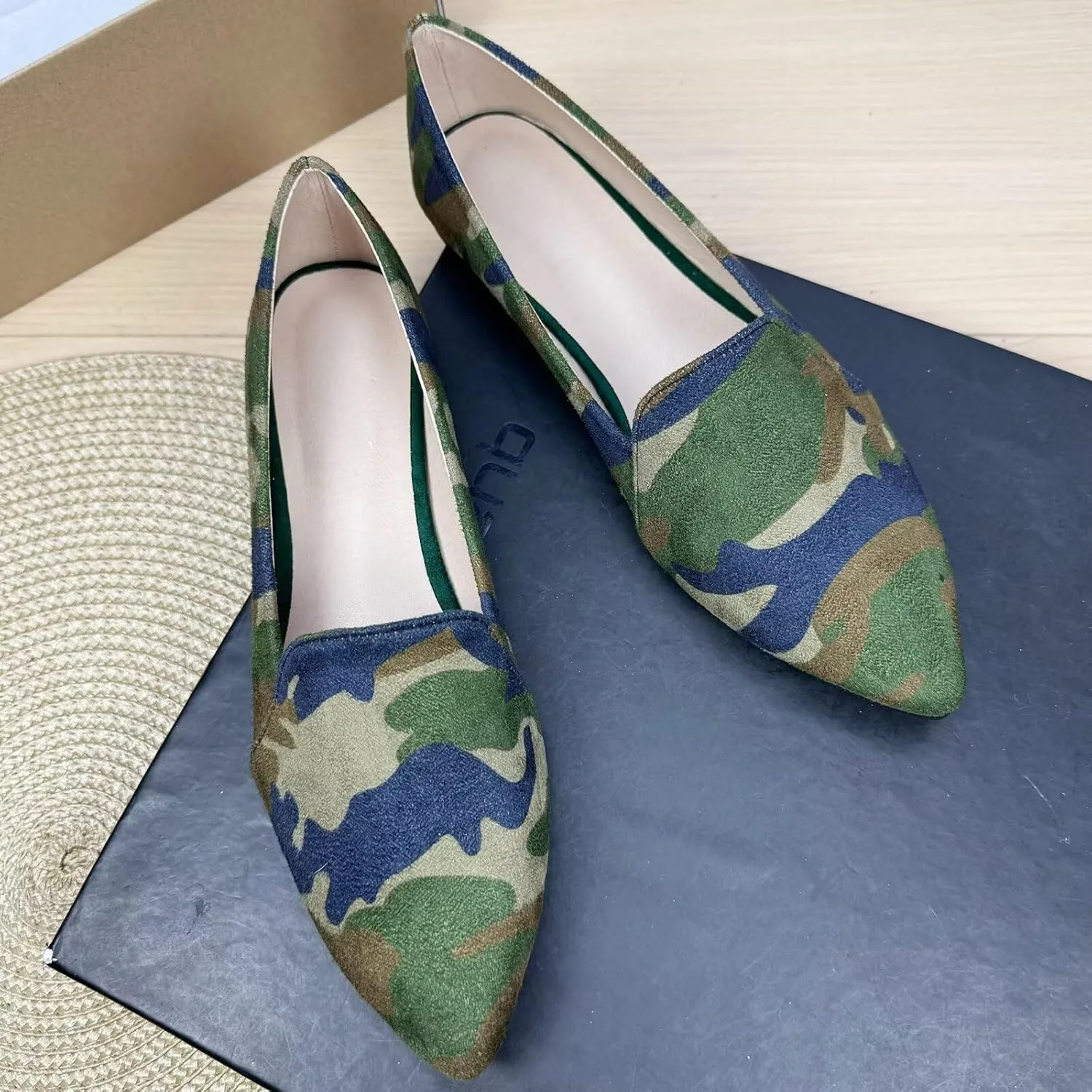 WENJIAZHIZHI Ballet Flats for Women Comfortable Women's Flats Memory Foam Slip on Pointed Toe Flats Shoes Women Solid
