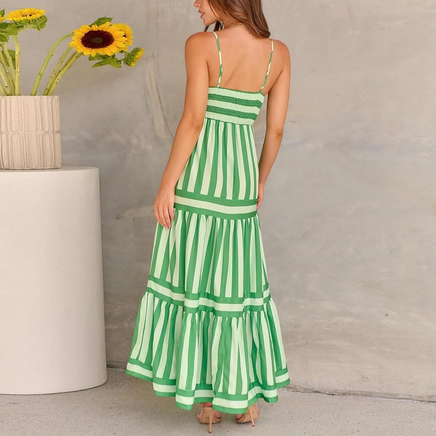 Women Striped Maxi Dress Smocked Backless Spaghetti Strap Long Flowy Dress Sleeveless Boho Aline Sundress