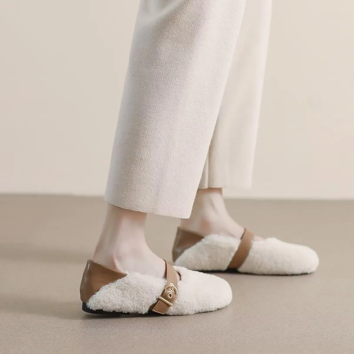Women Winter Furry Mary Jane Shoes Warm Artificial Lamb Wool Flats Ankle Strap Ladies Indoor and Outdoor Dress Office Bedroom Casual Shoes