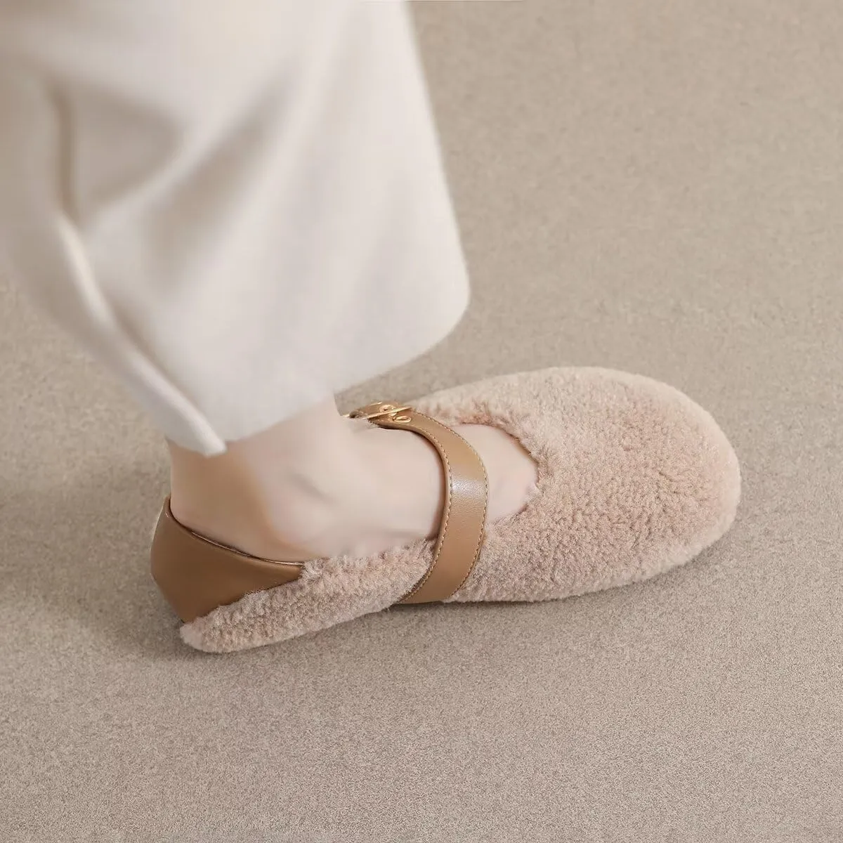 Women Winter Furry Mary Jane Shoes Warm Artificial Lamb Wool Flats Ankle Strap Ladies Indoor and Outdoor Dress Office Bedroom Casual Shoes