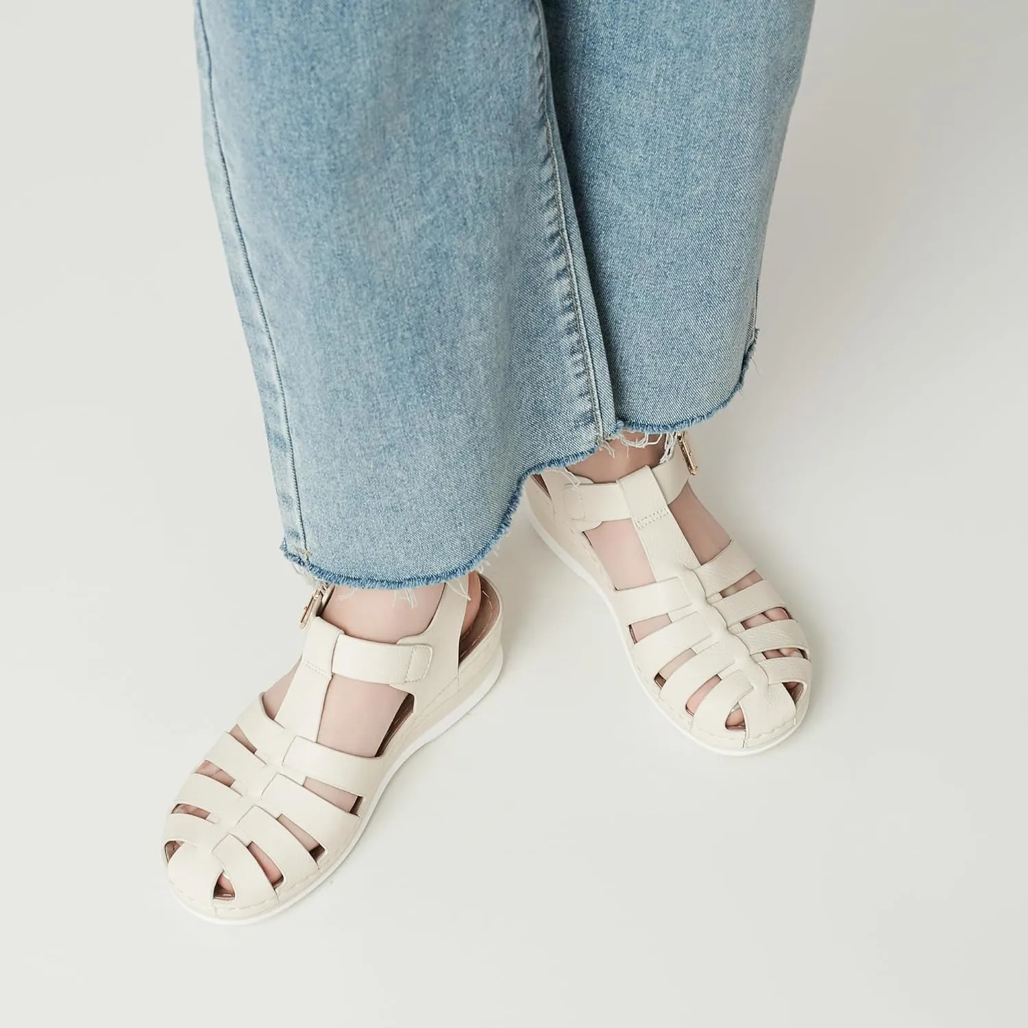 Women's Black Gladiator Sandals - Casual Platform Open Toe Adjustable Ankle Strap Dress Sandals
