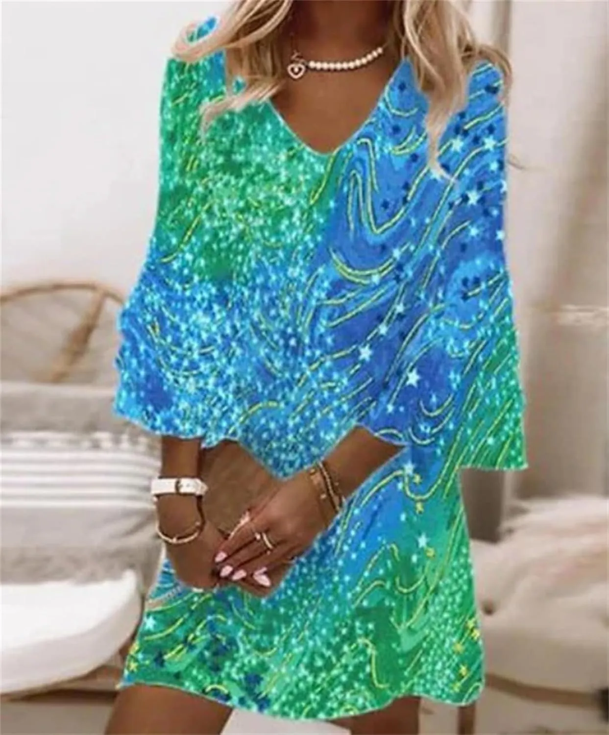 Women’s Boho Floral Print Tiered 3/4 Bell Sleeve Mini Dress V Neck Casual Flowy Beach Summer Short Dresses