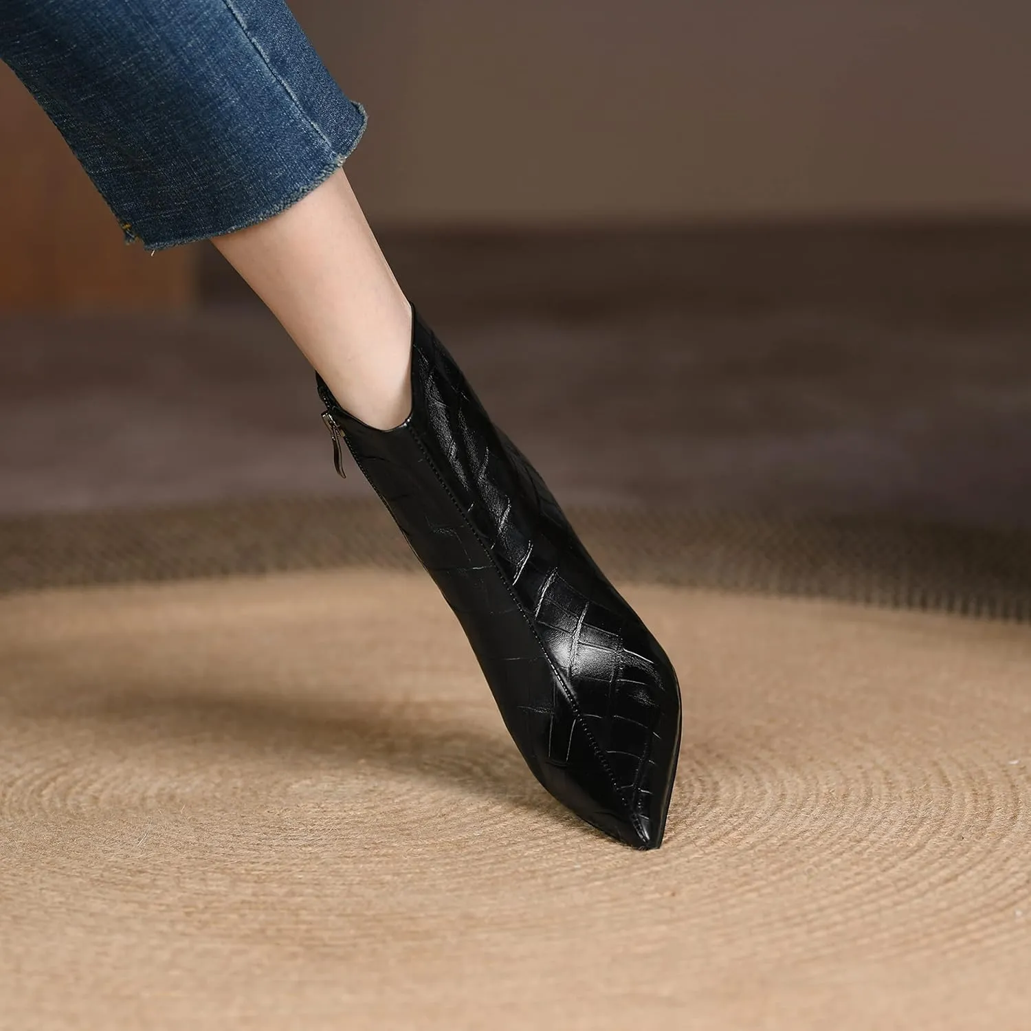 Women's Fashion Pointed Toe Zip Up Dress Kitten Heel Ankle Boots