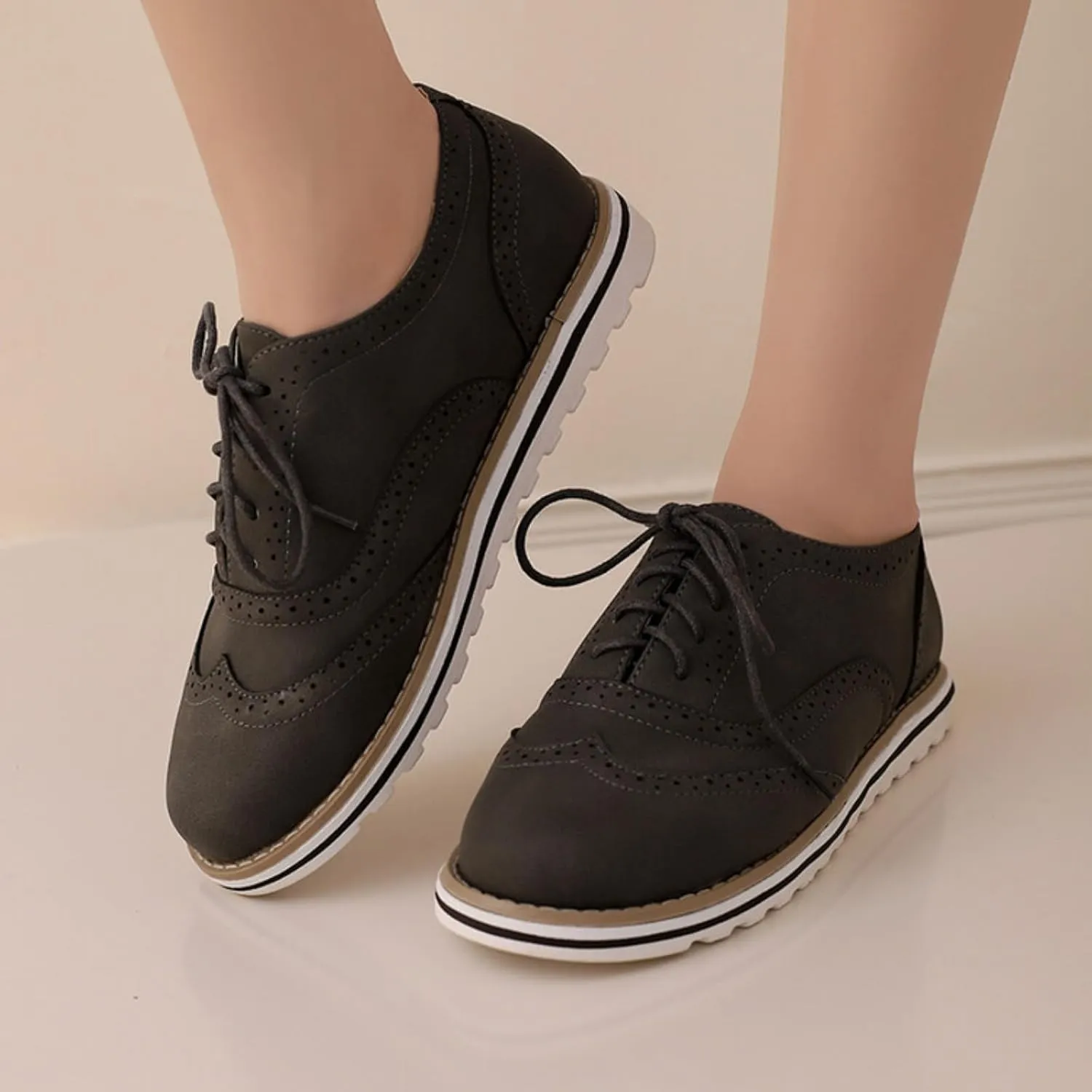 Women's Flats Lace-Up Oxfords Shoes Round Toe Low Platform Wingtip Brogues Classic Comfortable Derby Saddle Pumps