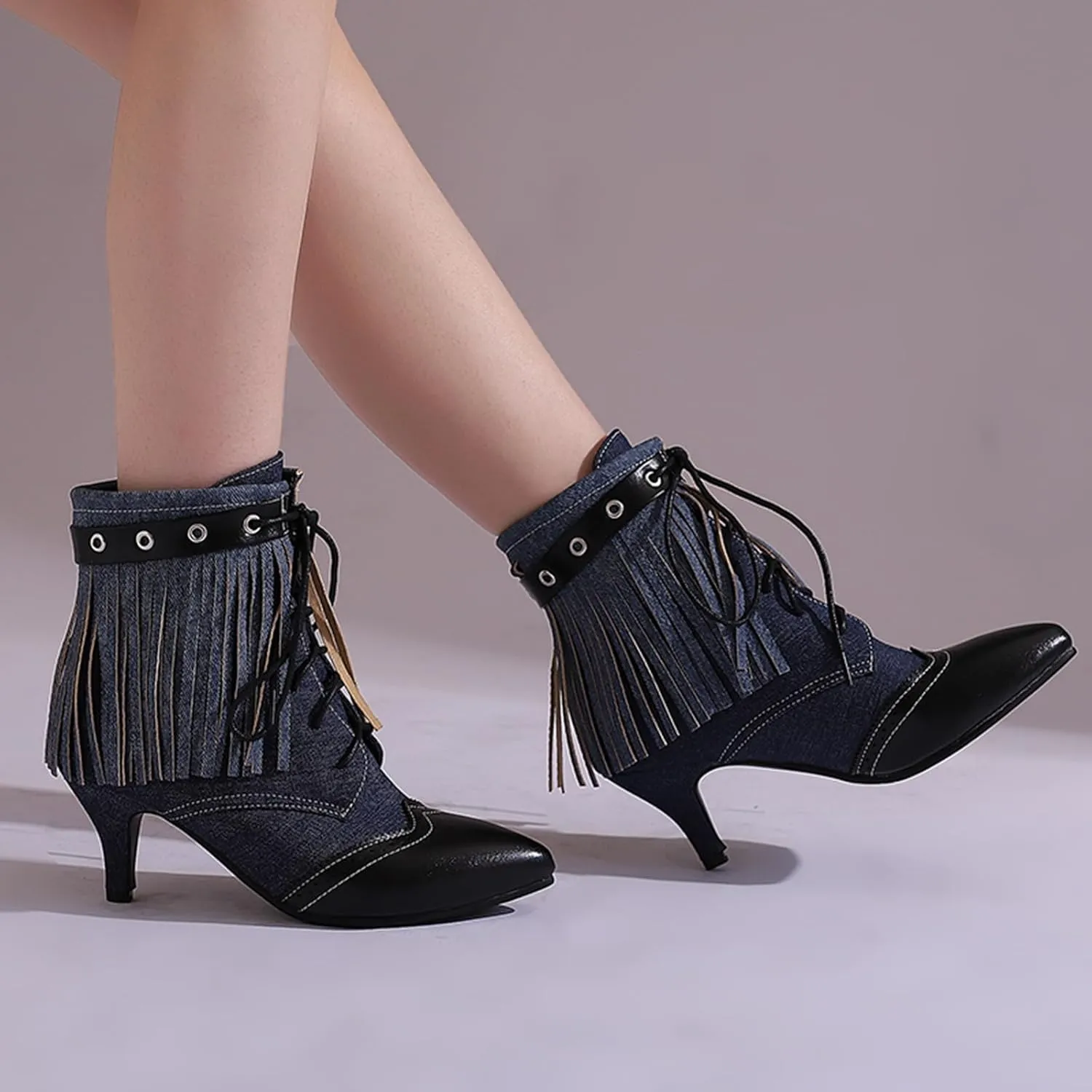 Women's Retro Block Heel and Pointed Toe Ankle Boots Lace-up Short Boots with Tassel
