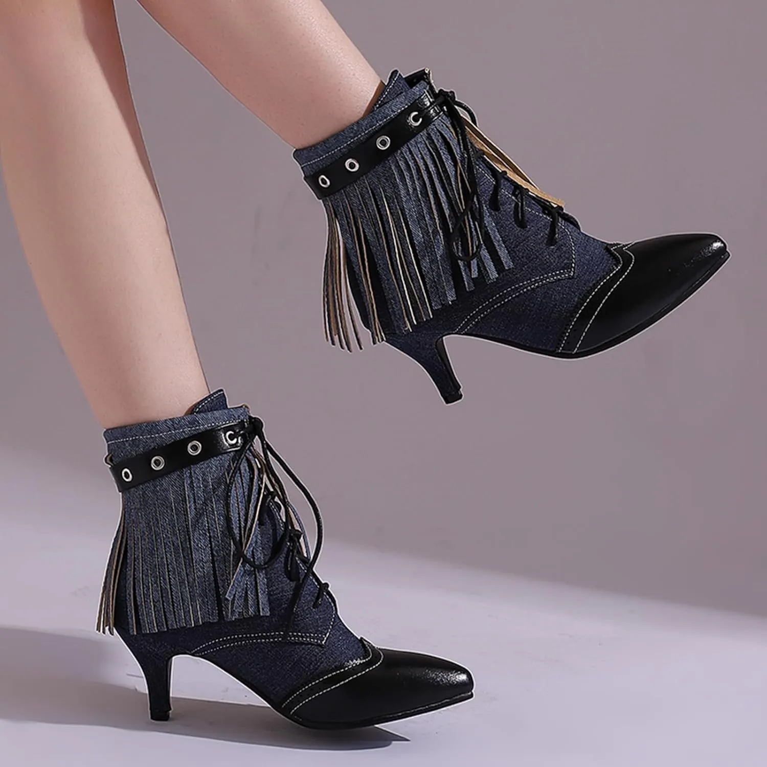 Women's Retro Block Heel and Pointed Toe Ankle Boots Lace-up Short Boots with Tassel